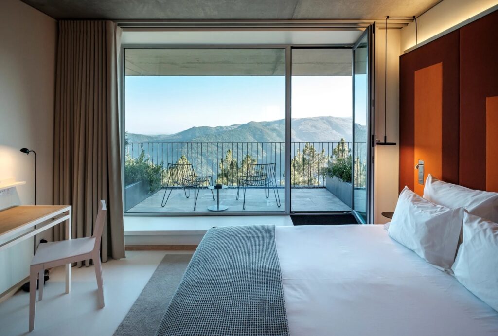 Laid-Back Mountain Vibes