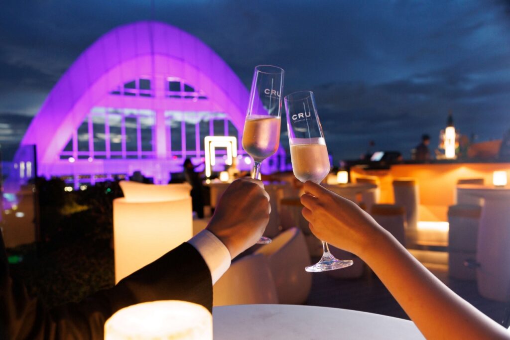 Progressive Rooftop Dining Journey