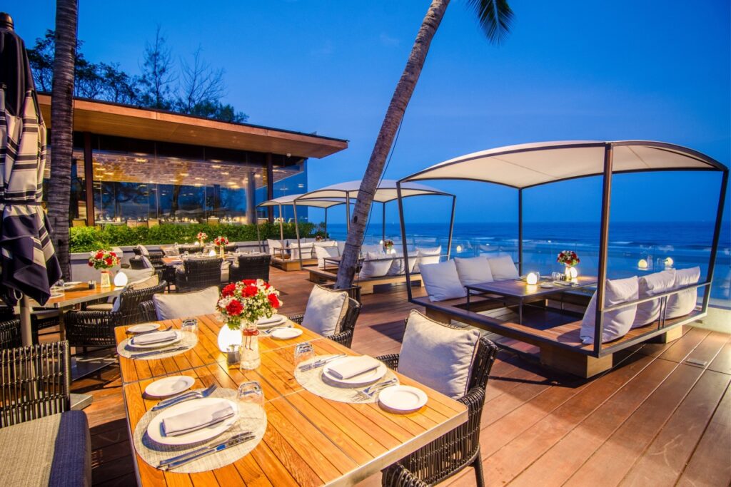 Inspiring Seaside Dining Experiences