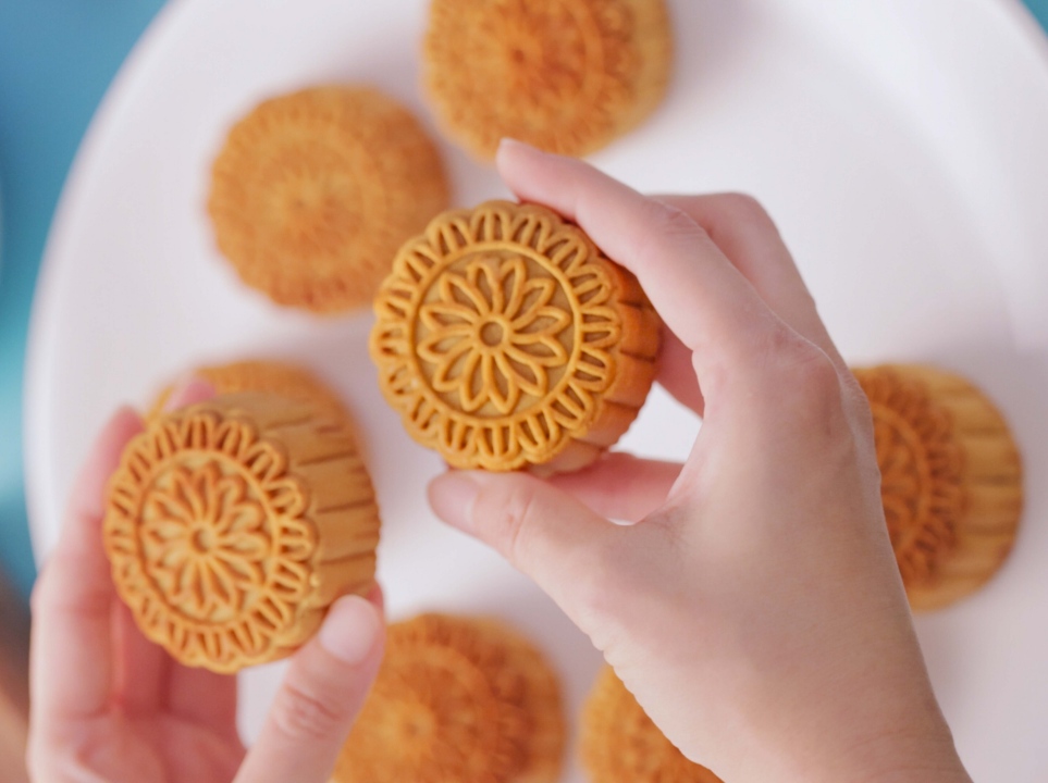 An Exquisite Mooncake Collection