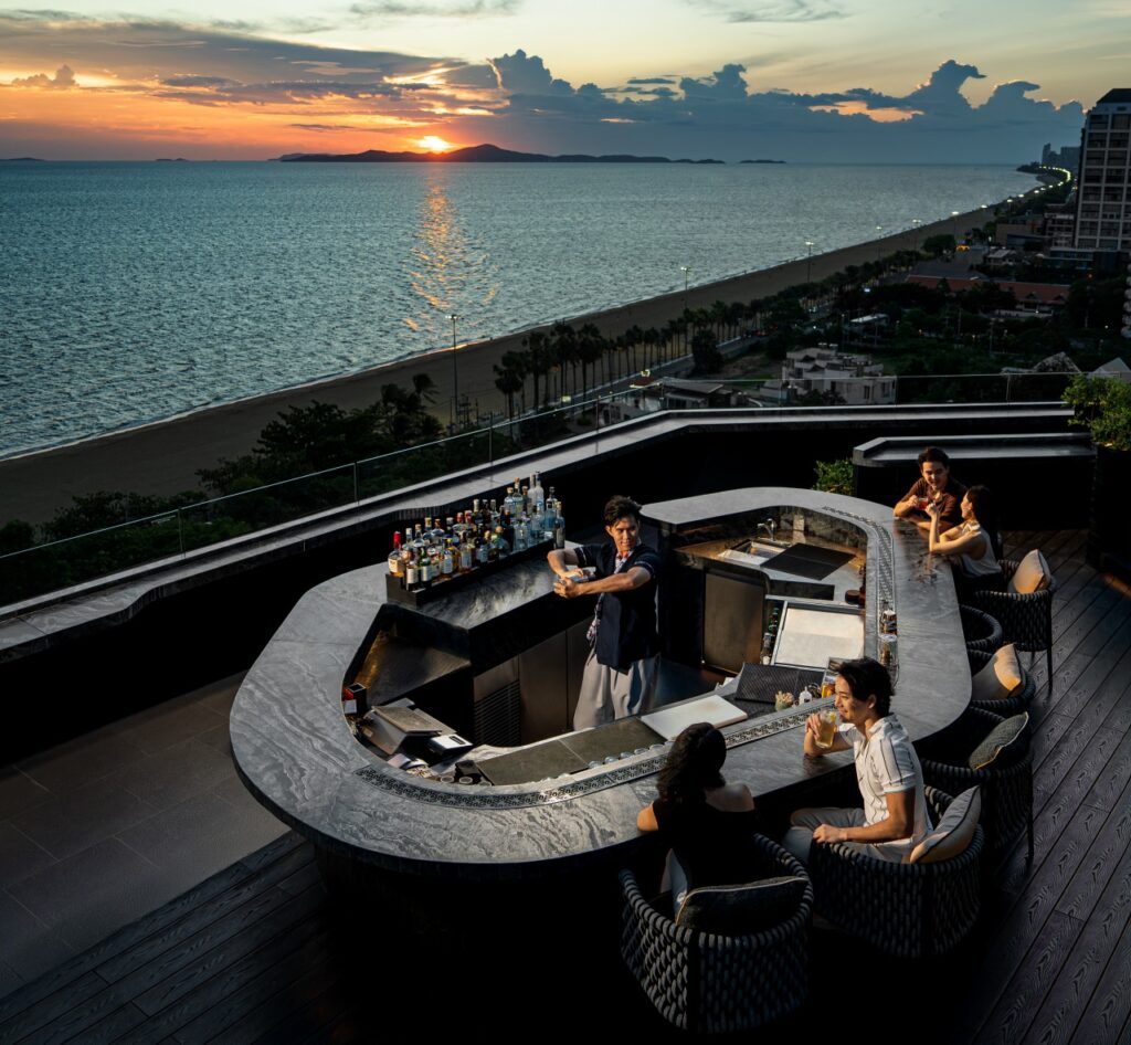 A Sophisticated Tropical Evening